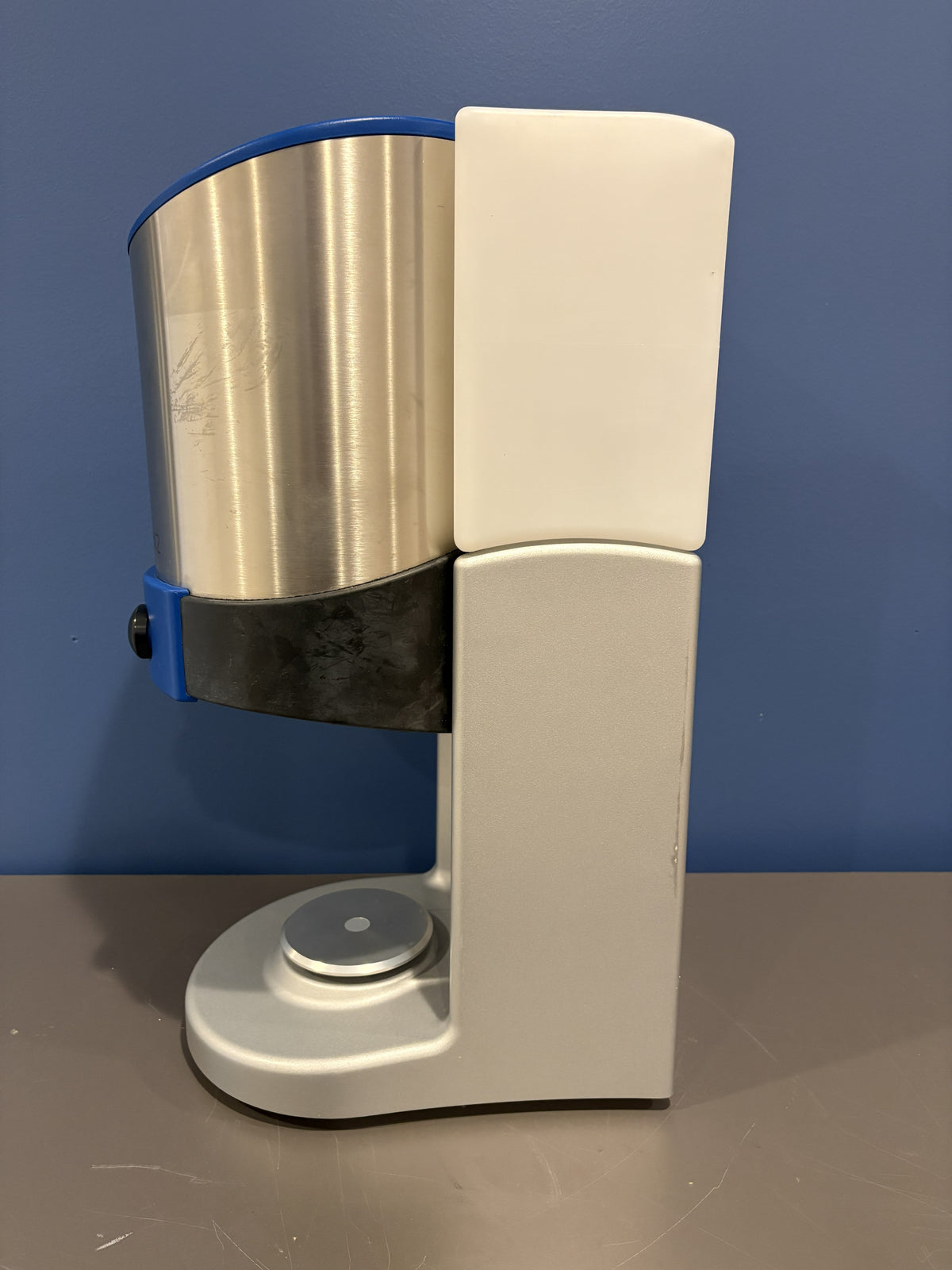 Amann Girrbach Smart Box X2 Stone Dispenser - OPEN BOX